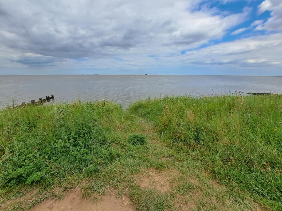 Beach & Tonic Beachside Chalet Humberston Exterior foto